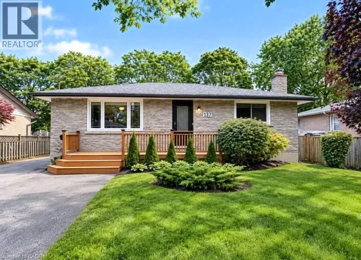 House for sale: 137 COUNTRY CLUB Drive, Guelph