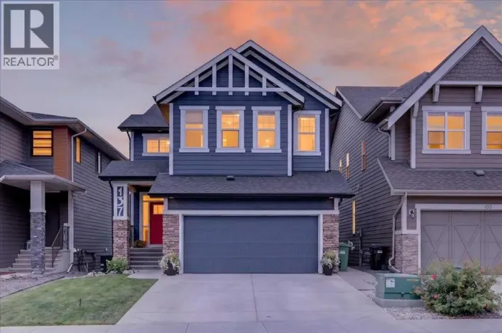 137 Cranbrook Cove SE, Calgary