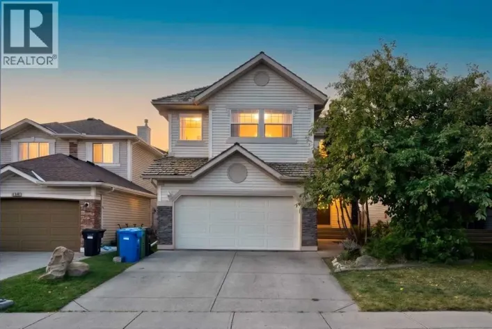 137 Douglas Glen Manor SE, Calgary