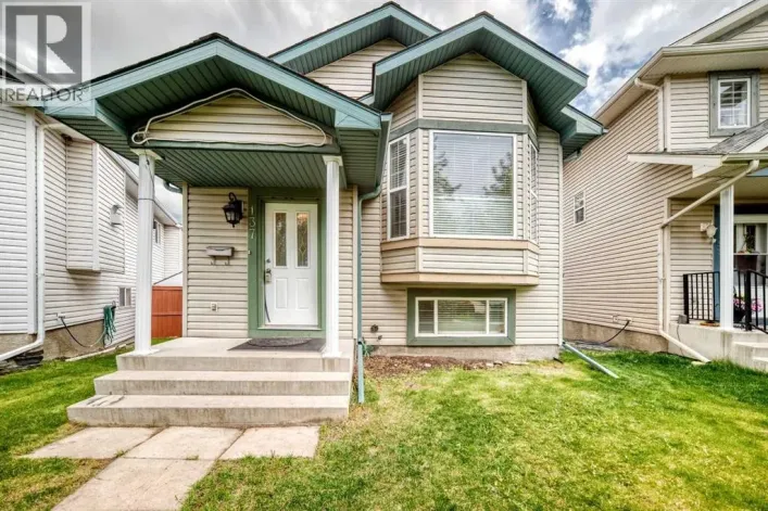 137 Erin Meadow Bay SE, Calgary