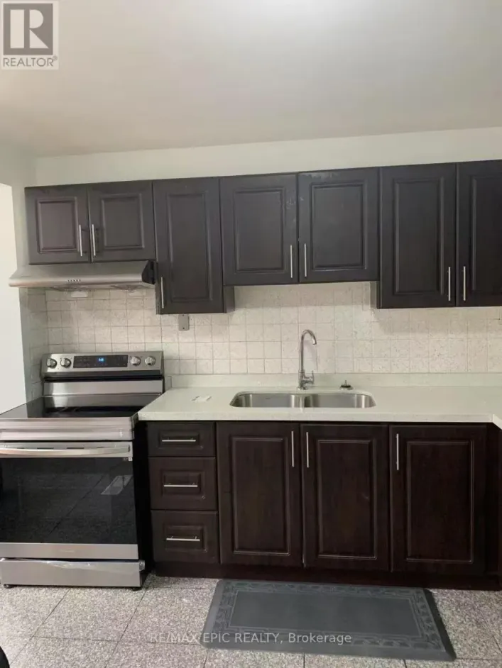 137 MARKHAM STREET, Toronto