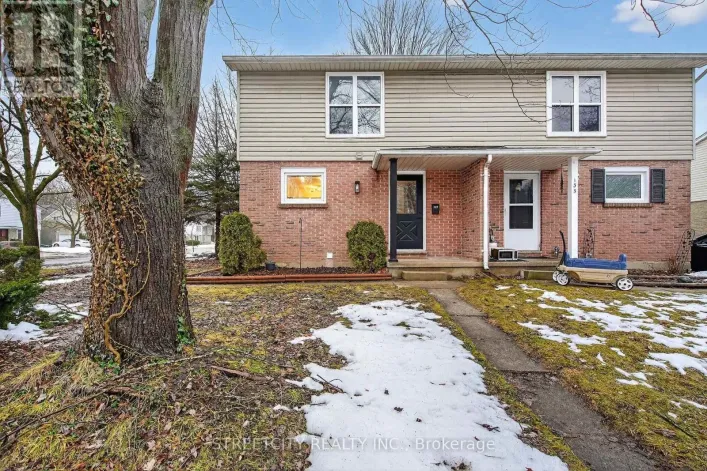 137 MONMORE ROAD, London North