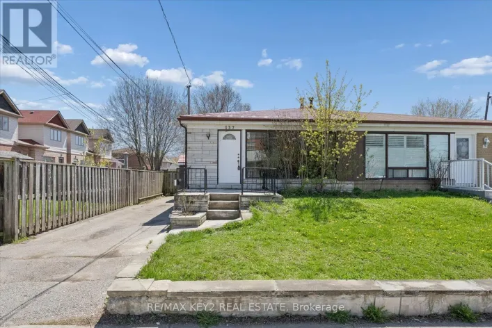 137 NEWLANDS AVENUE, Toronto