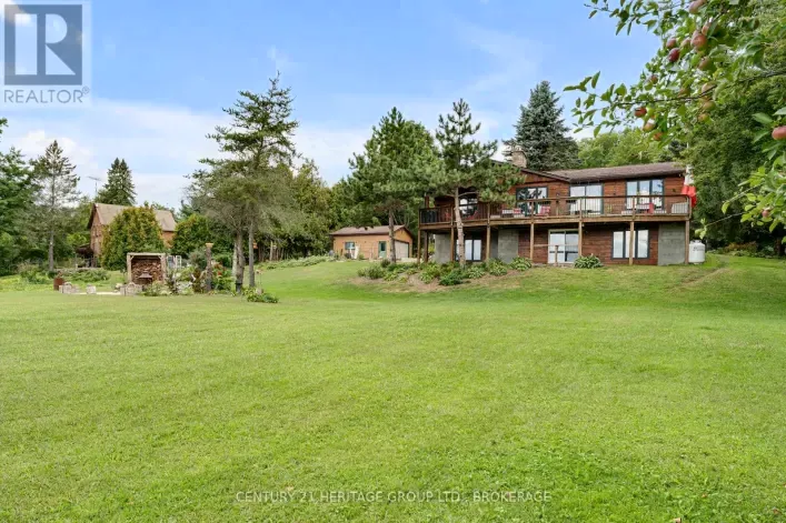 137 OLD RIVER ROAD W, Leeds and the Thousand Islands