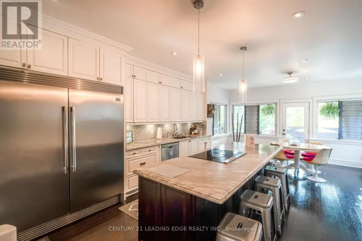 137 PARKVIEW AVENUE, Toronto