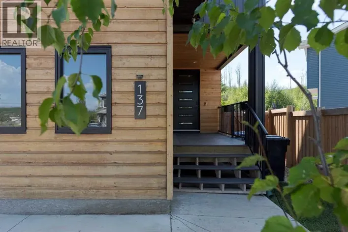 137 Pearson Drive, Fort McMurray