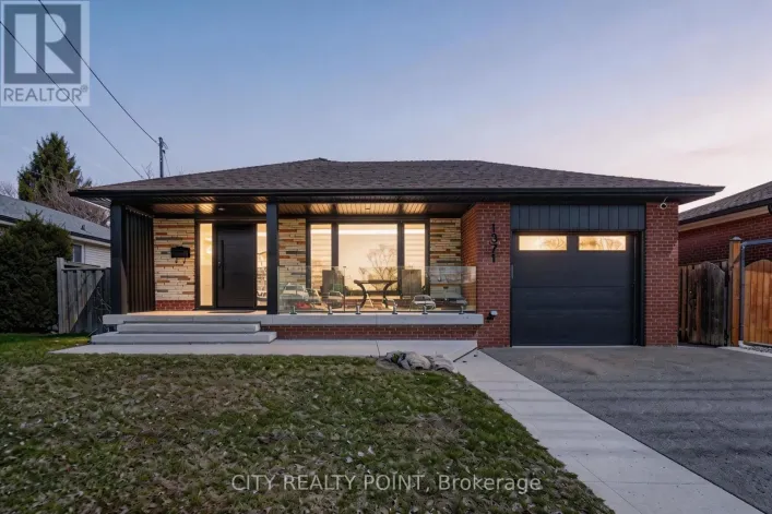 1371 OGDEN AVENUE, Mississauga