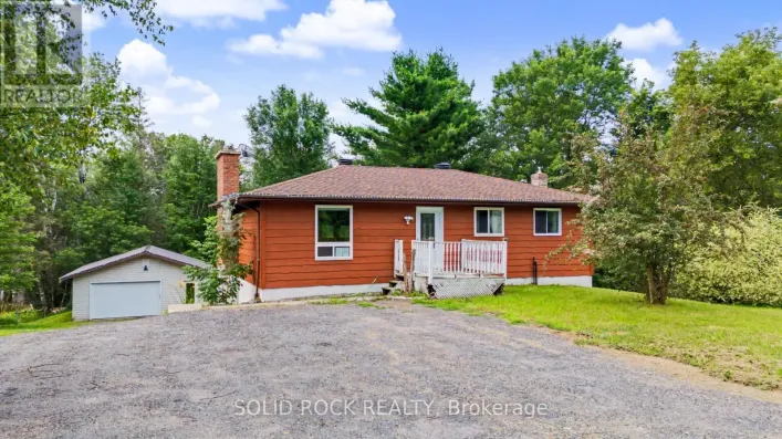 1372 VILLAGE ROAD, East Ferris