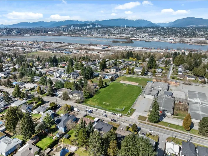 13728 112 AVENUE, Surrey