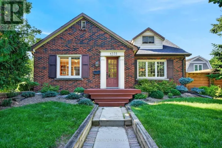 1375 CAROLINE STREET, Burlington