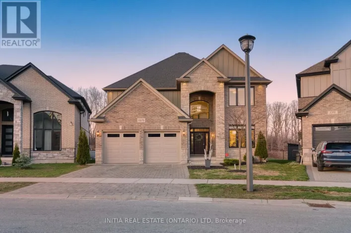 1375 DYER CRESCENT, London North