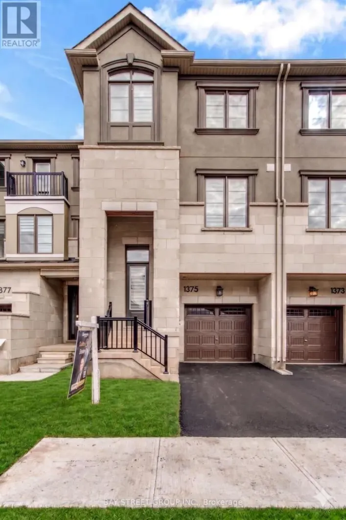 1375 KANIV STREET, Oakville