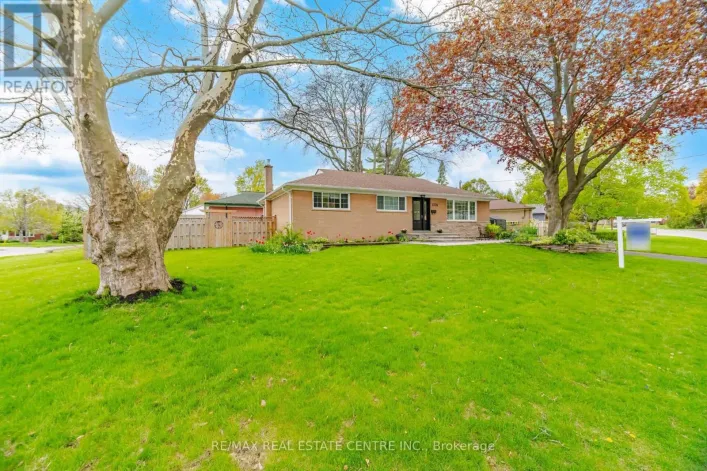 1376 ROYAL DRIVE, Burlington