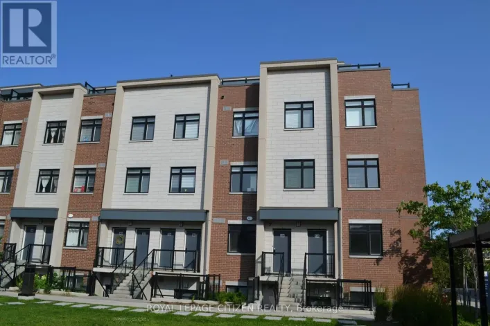 Row / Townhouse for sale: 138 - 1060 DOUGLAS MCCURDY COMMON, Mississauga