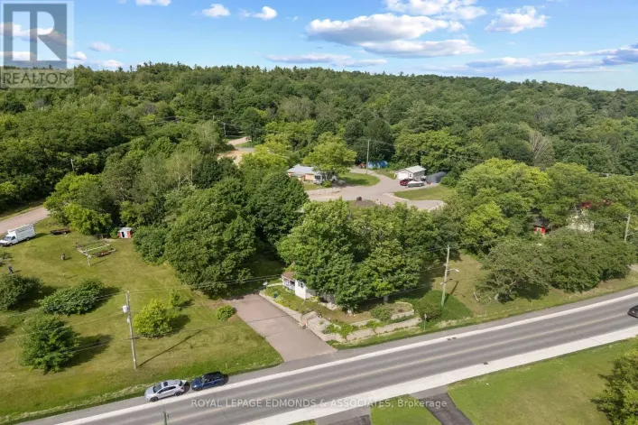 138 BONNECHERE STREET E, Bonnechere Valley