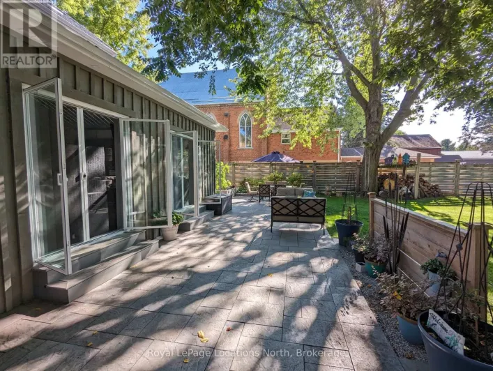 138 BRUCE STREET S, Blue Mountains