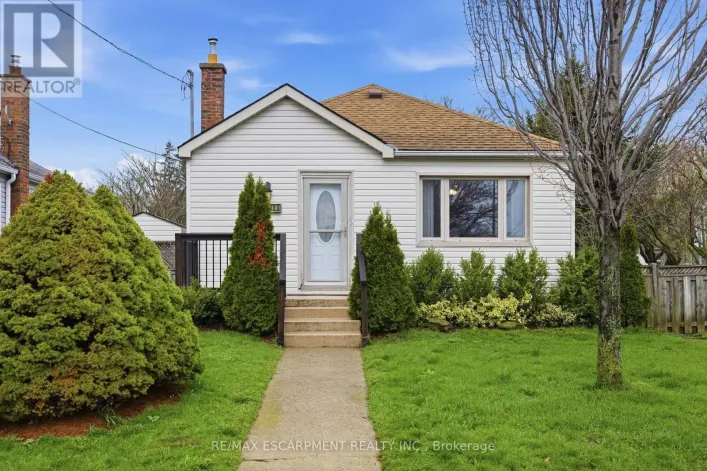 138 GLENHOLME AVENUE, Hamilton