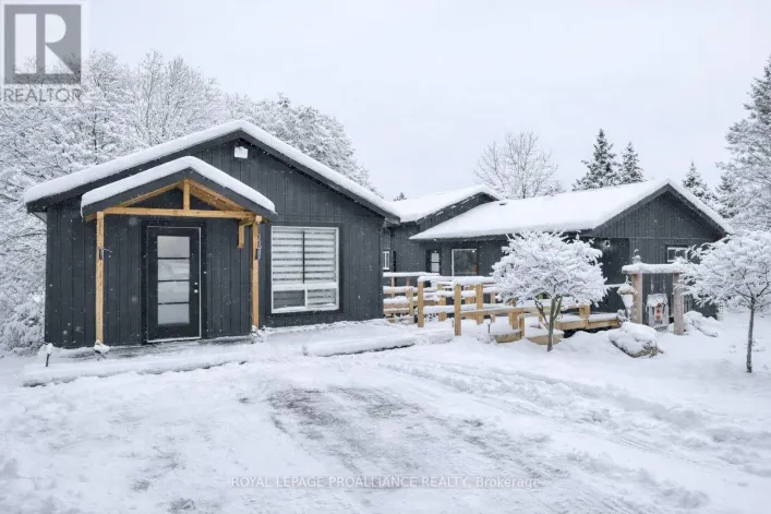 138 HOLLISTER ROAD, Tweed)