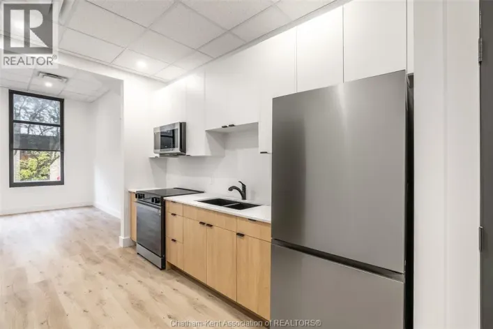 138 King STREET West Unit# 204, Chatham