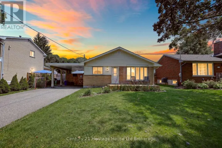 138 LYNDALE CRESCENT, Woodstock