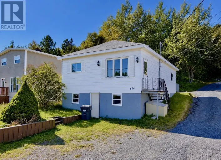 138 MEMORIAL Drive, CLARENVILLE