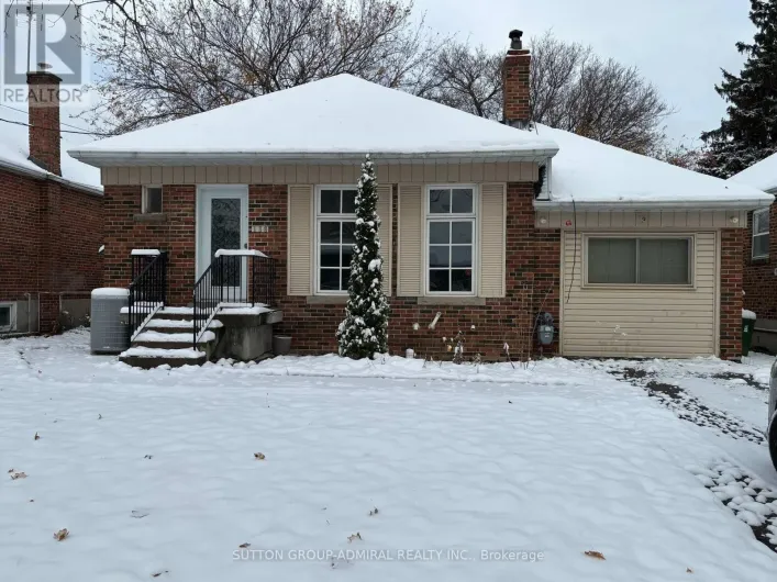 138 POYNTZ AVENUE, Toronto