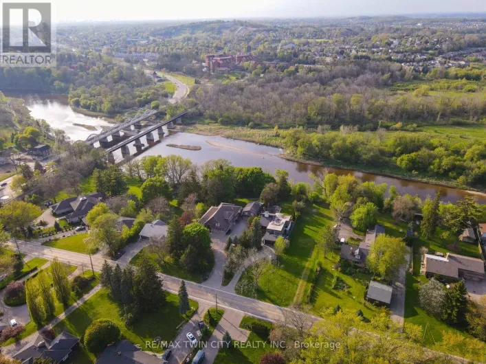 138 RIVERBANK DRIVE, Cambridge