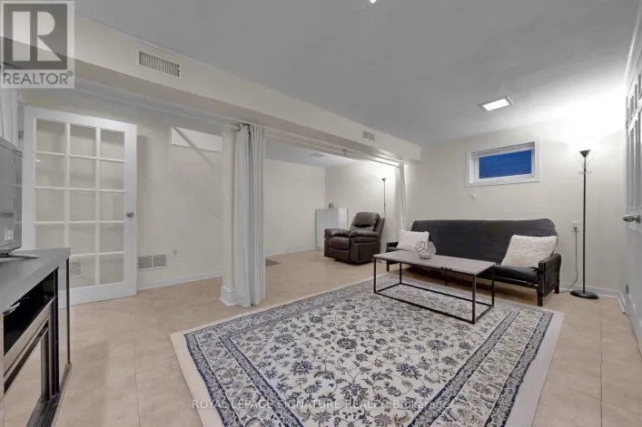 138 SPRINGHEAD GARDENS, Richmond Hill