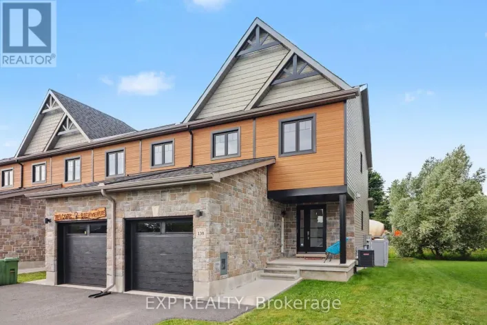 138 ST MALO PLACE, Russell