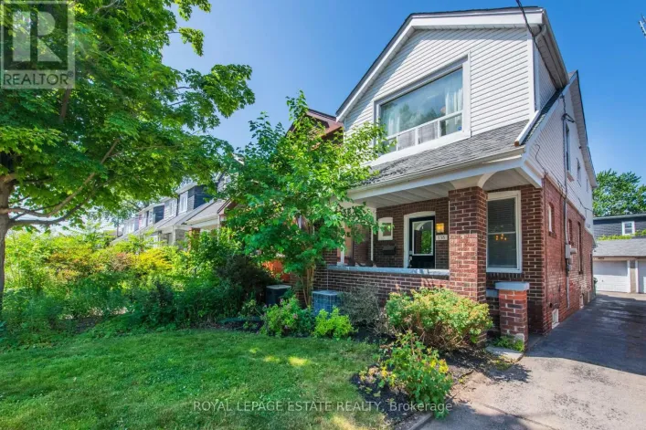 138 WOODMOUNT AVENUE, Toronto