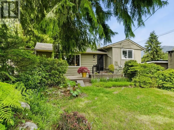 1380 COLEMAN STREET, North Vancouver