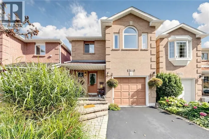 1380 HAZEL MCCLEARY Drive, Oakville