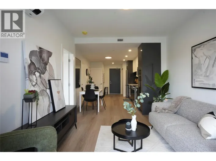 Apartment for sale: 1380 Pridham Avenue Unit# 214, Kelowna