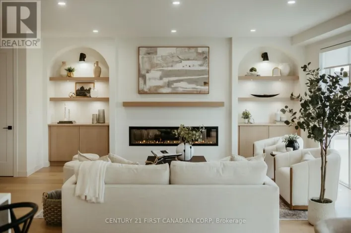 1382 SHIELDS PLACE, London North