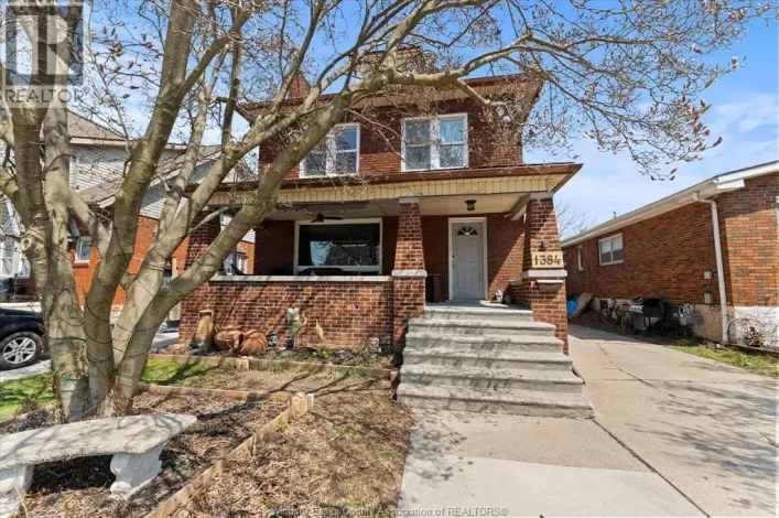 1384 PILLETTE, Windsor