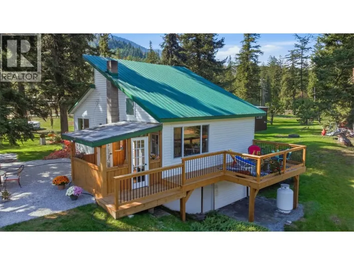 1385 6 Highway, Cherryville