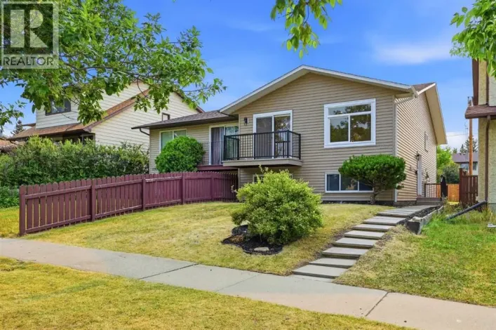 1387 Berkley Drive NW, Calgary