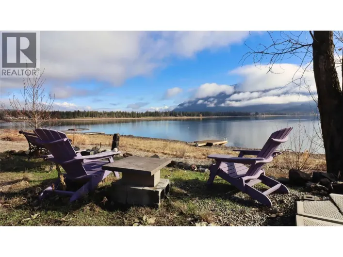 1387 Little Shuswap Lake Road, Chase