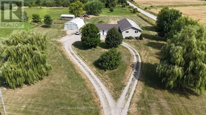 1388 BROMLEY LINE E, Whitewater Region