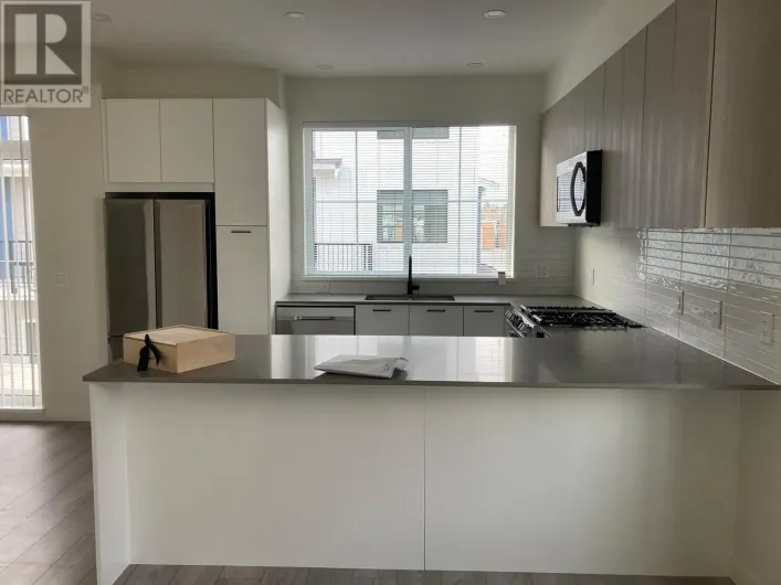 139 488 FURNESS STREET, New Westminster