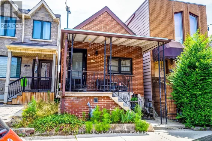 139 CHRISTIE STREET, Toronto