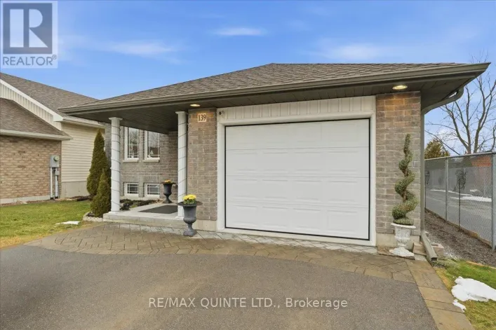 139 GREENHILL LANE, Belleville