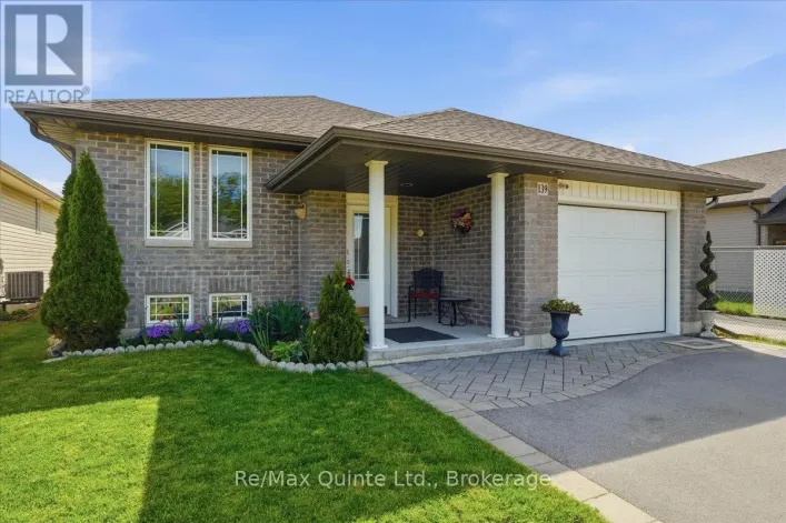 139 GREENHILL LANE, Belleville