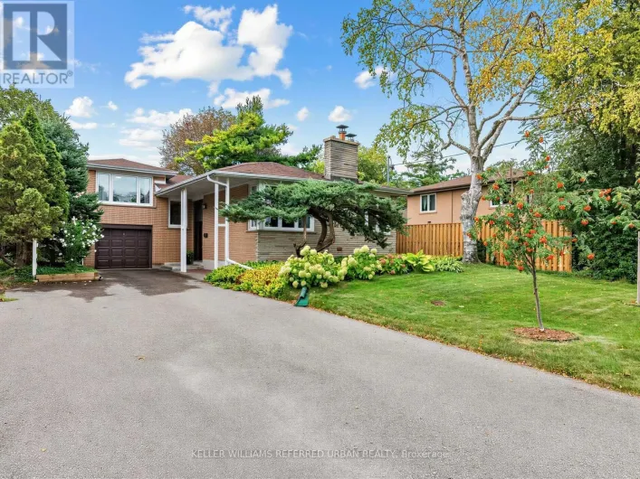 139 HOLCOLM ROAD, Toronto