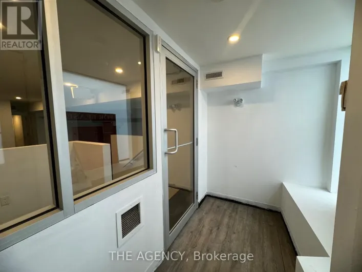 139 JOHN STREET S, Hamilton