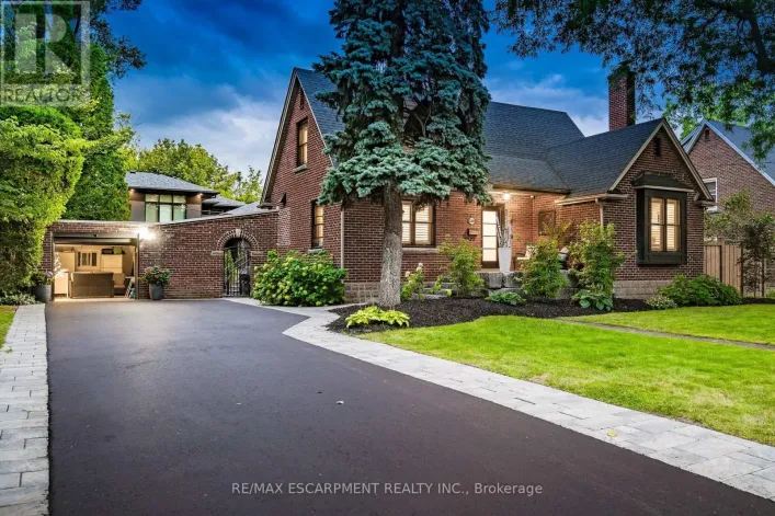 1390 HALIFAX PLACE, Burlington