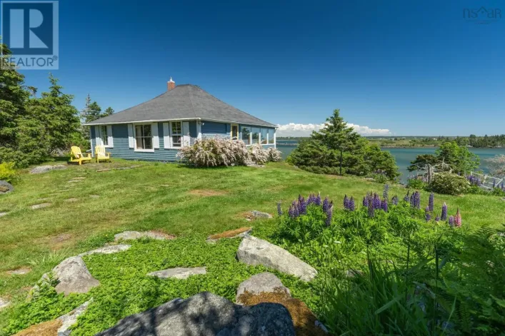 1393 Highway 304, Cape Forchu