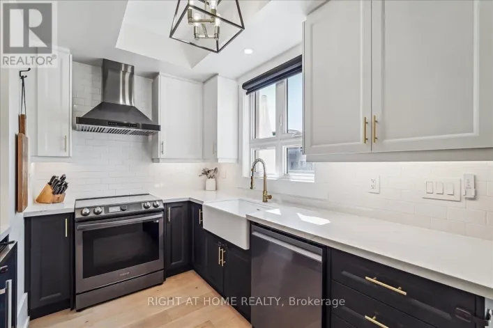 14 - 105 KAYLA CRESCENT, Vaughan