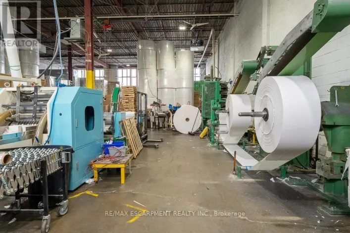 14, 15 & 16 - 4480 CHESSWOOD DRIVE, Toronto