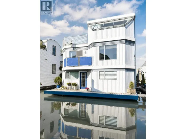 14 3459 W RIVER ROAD, Delta